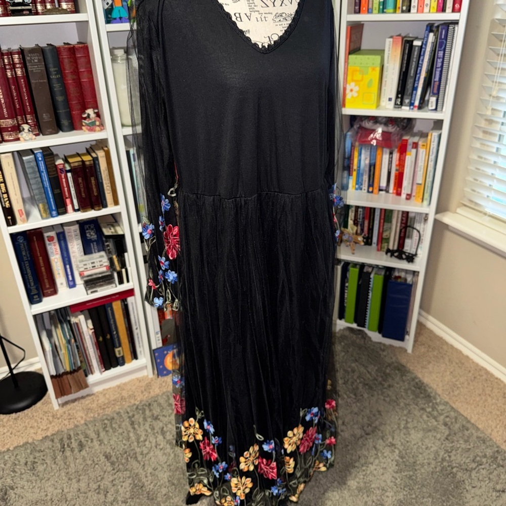 Floral Embroidered Crochet Mesh Dress in Black